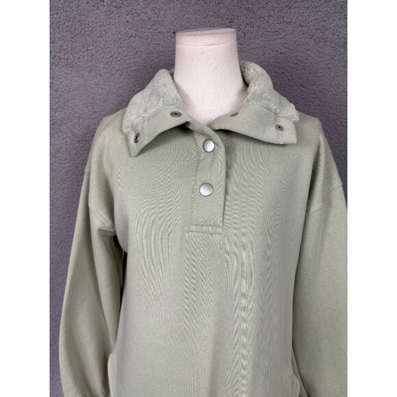 Planet Heart Juniors' Snap Button Faux Fur Fleece Collar Pullover Green XS NWT's - Picture 2 of 8